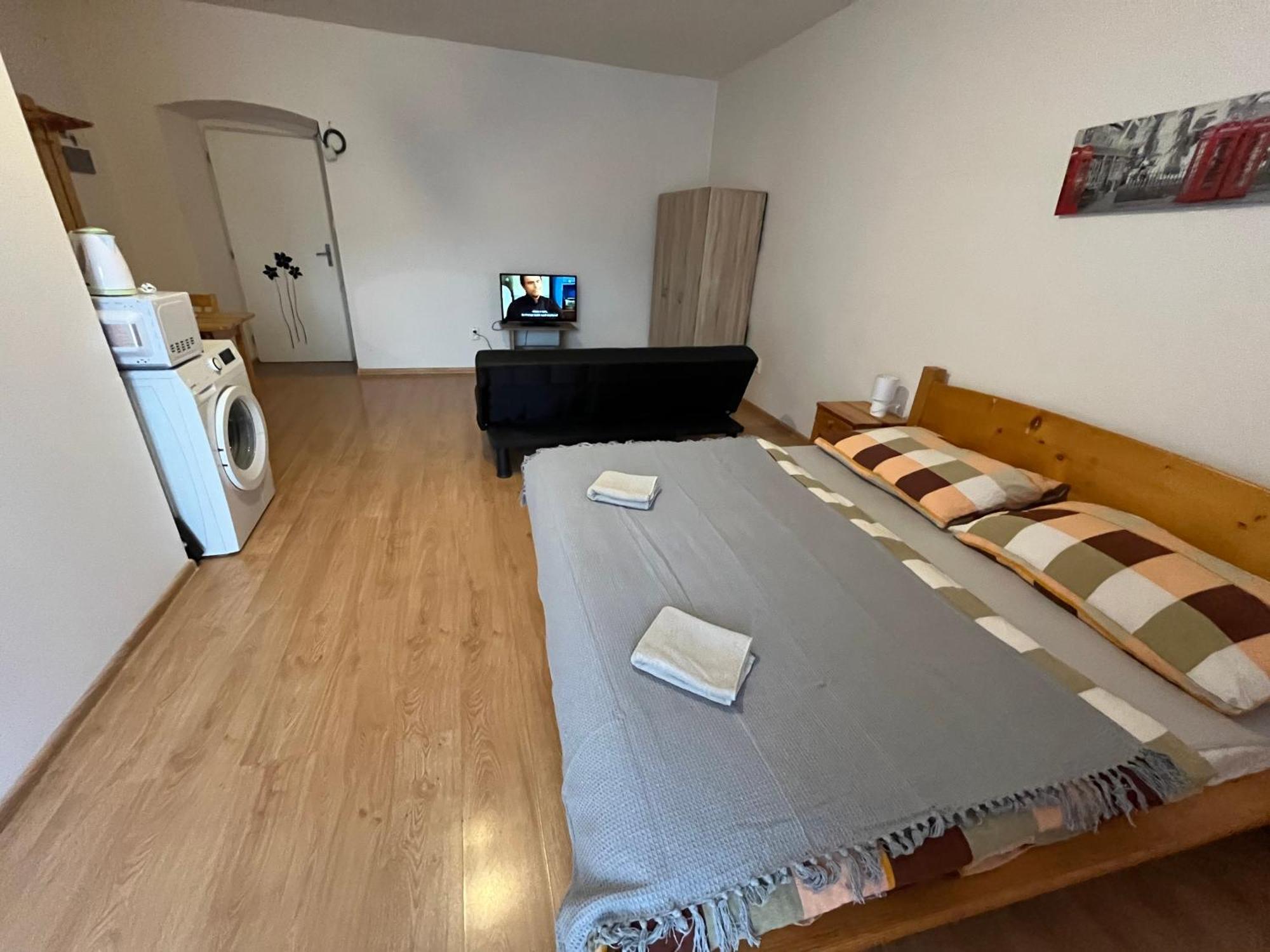 Apartman Centrum Банска-Бистрица Экстерьер фото